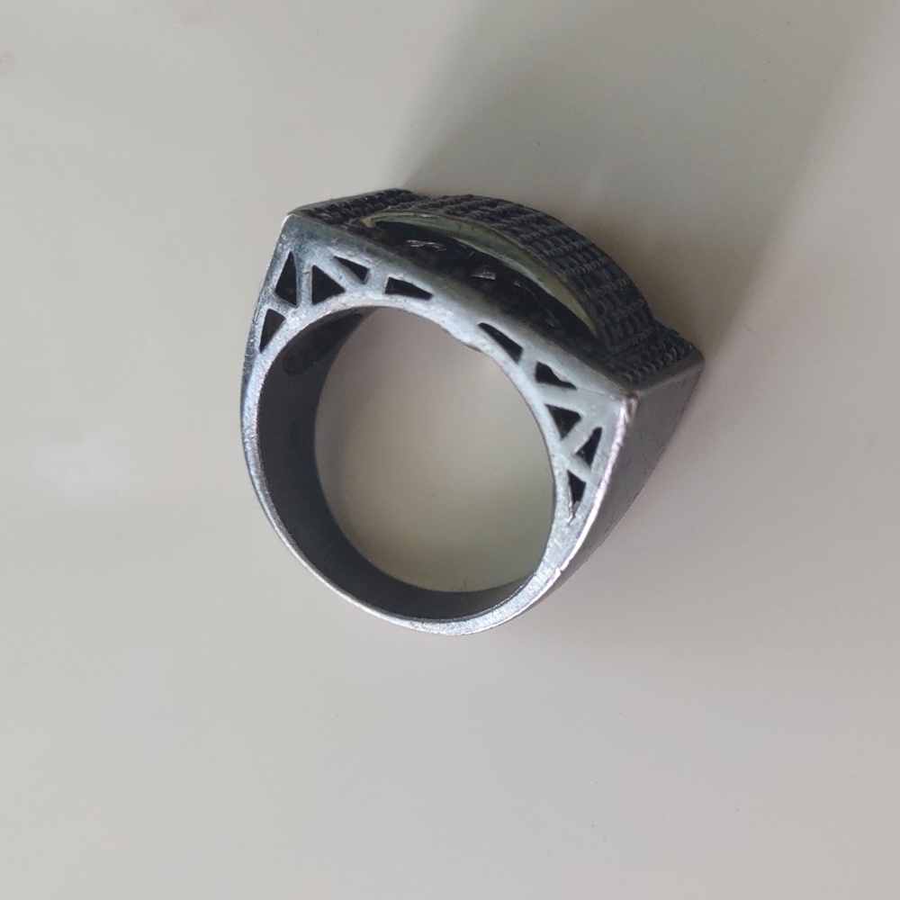 Silver Tone Channel-Set CZ Pave Signet Ring Size 8 - 9 grams - Picture 7 of 9
